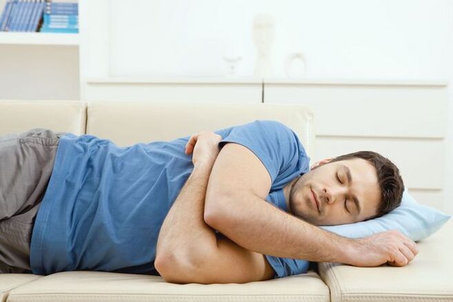 Postura incómoda durante o sono como causa da dor lumbar